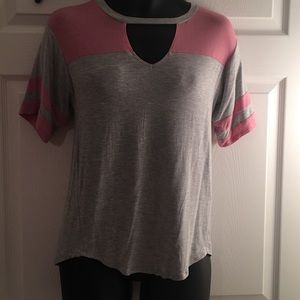 Sz small Shirt